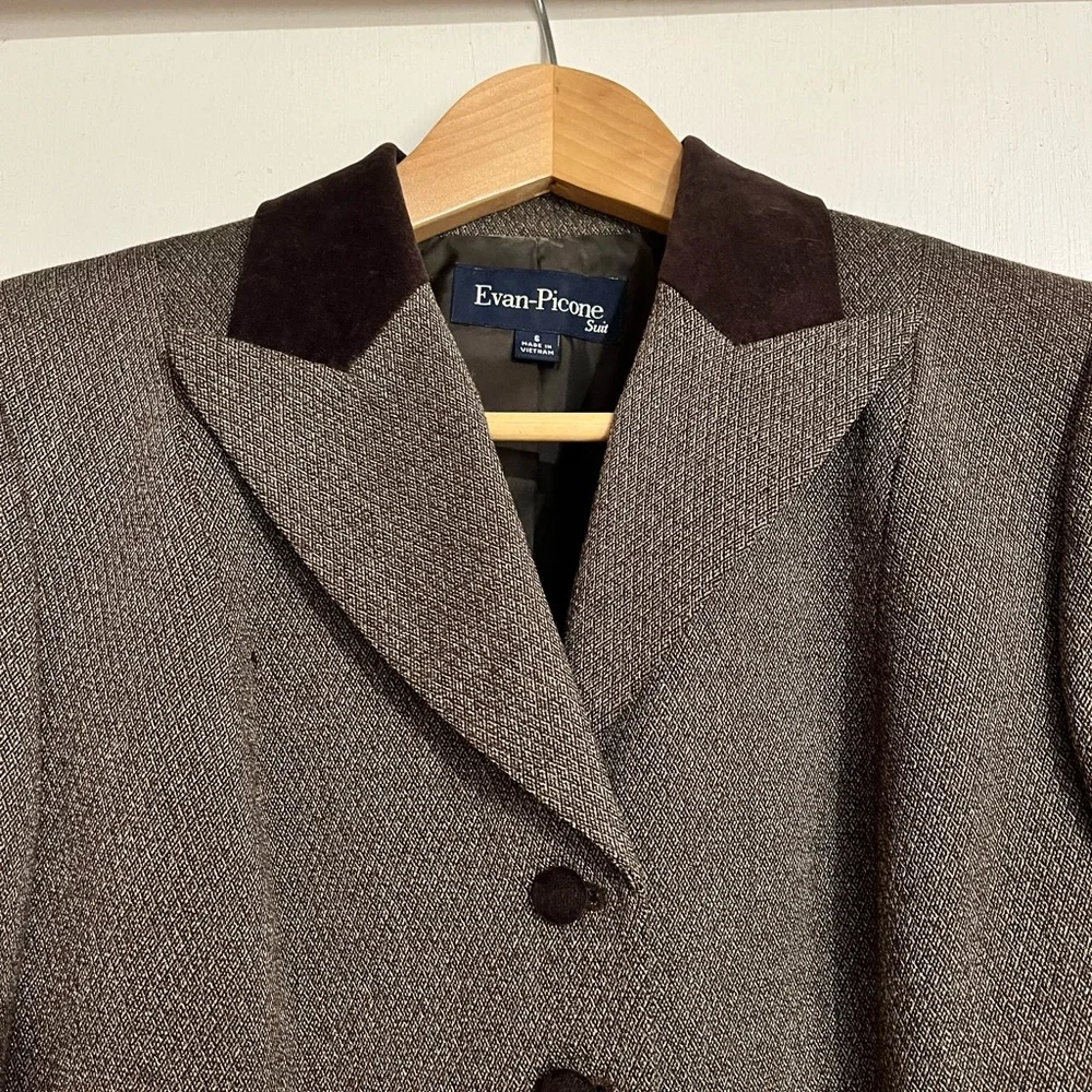 Evan-Picone brown suit, fitted 5-button blazer with straight midi skirt, size 6 - Picture 4 of 9